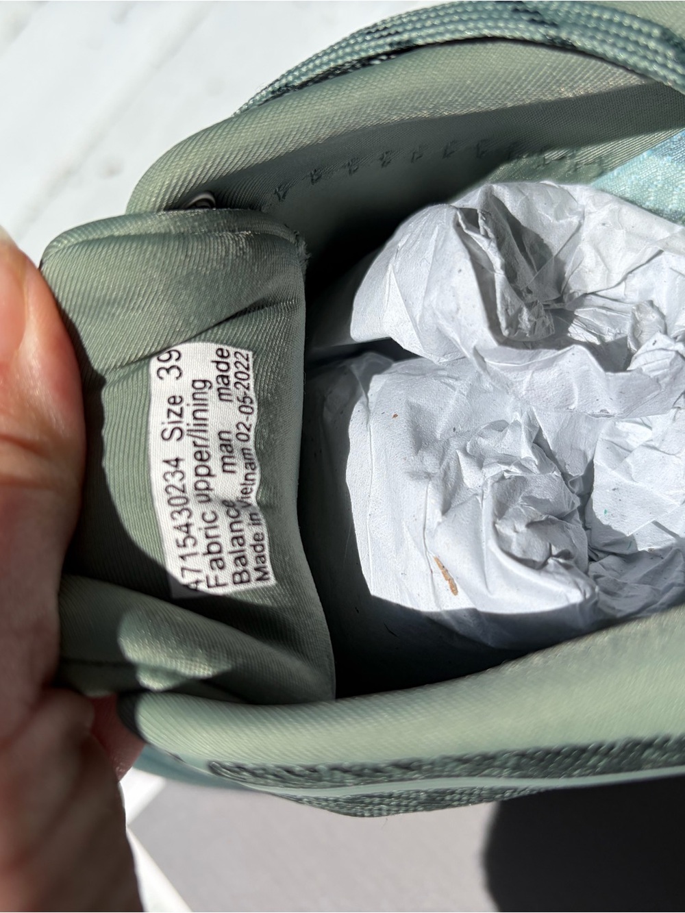 Dansko Green Waterproof Trail Sneakers NEW in box - Picture 4 of 8